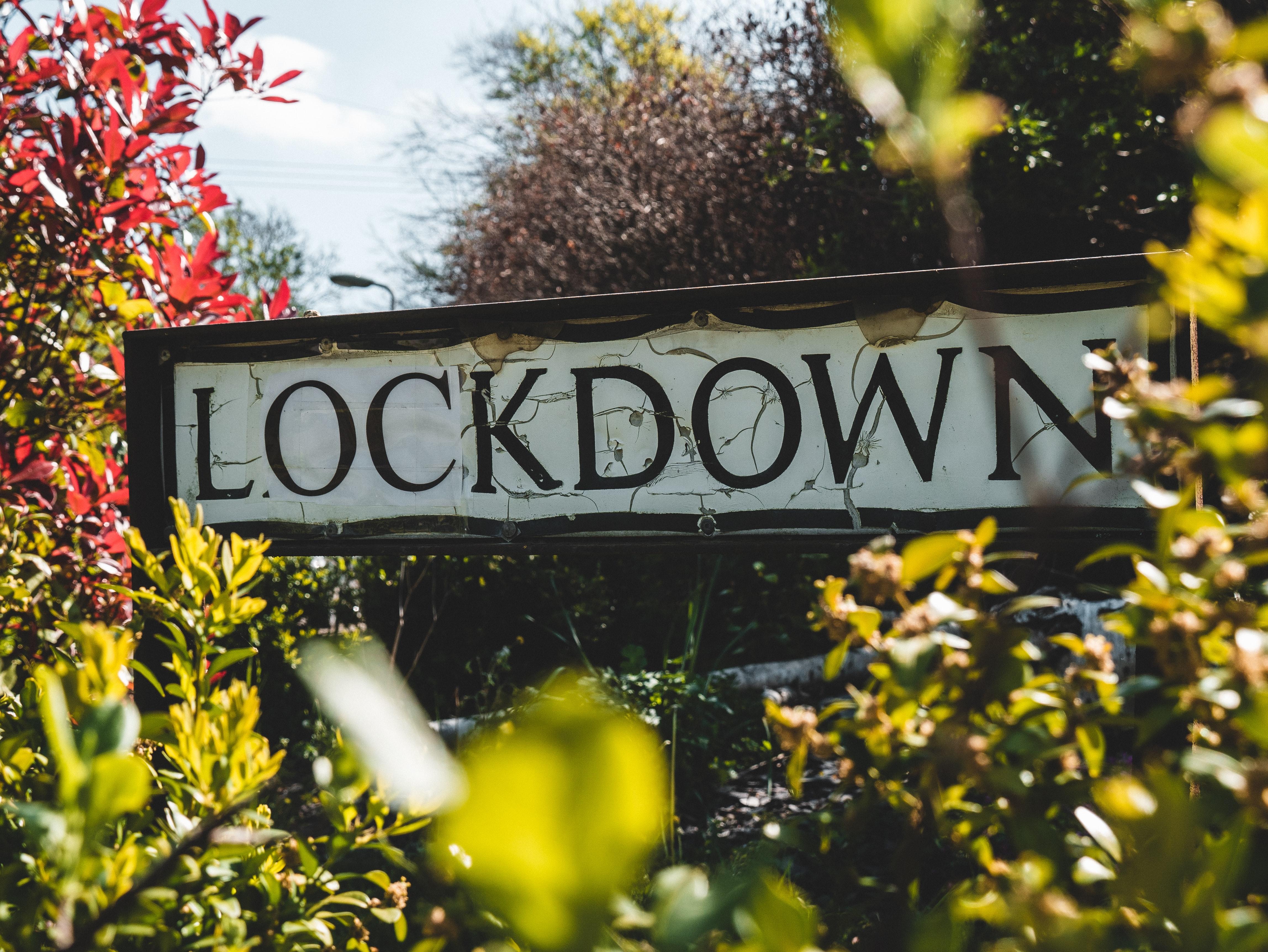 sign reading "lockdown"